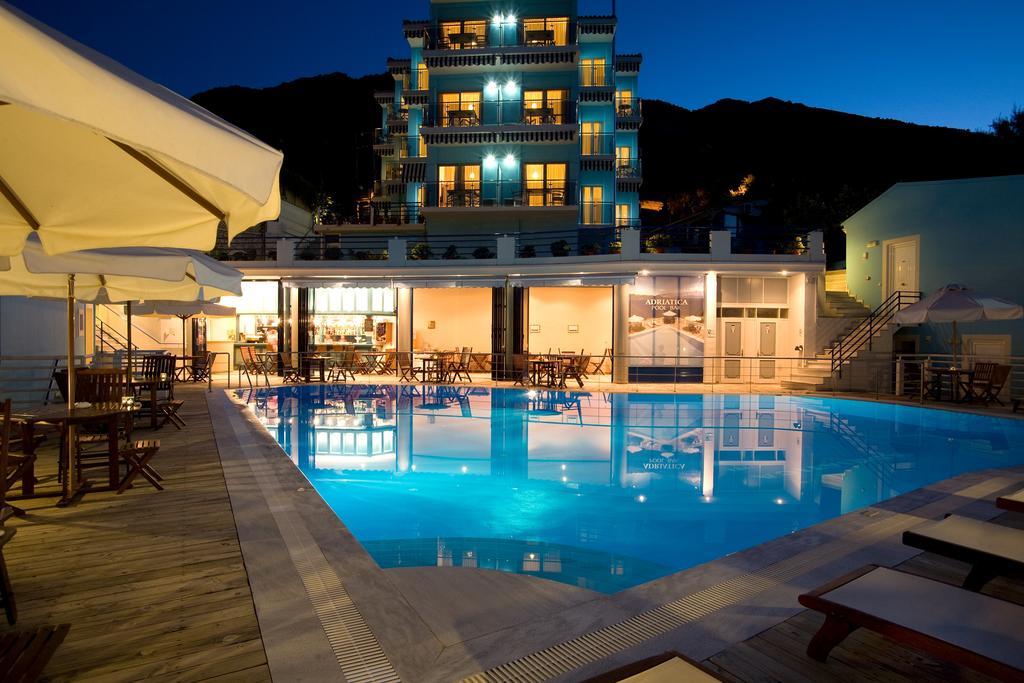 Adriatica Hotel นิเกียนา ภายนอก รูปภาพ